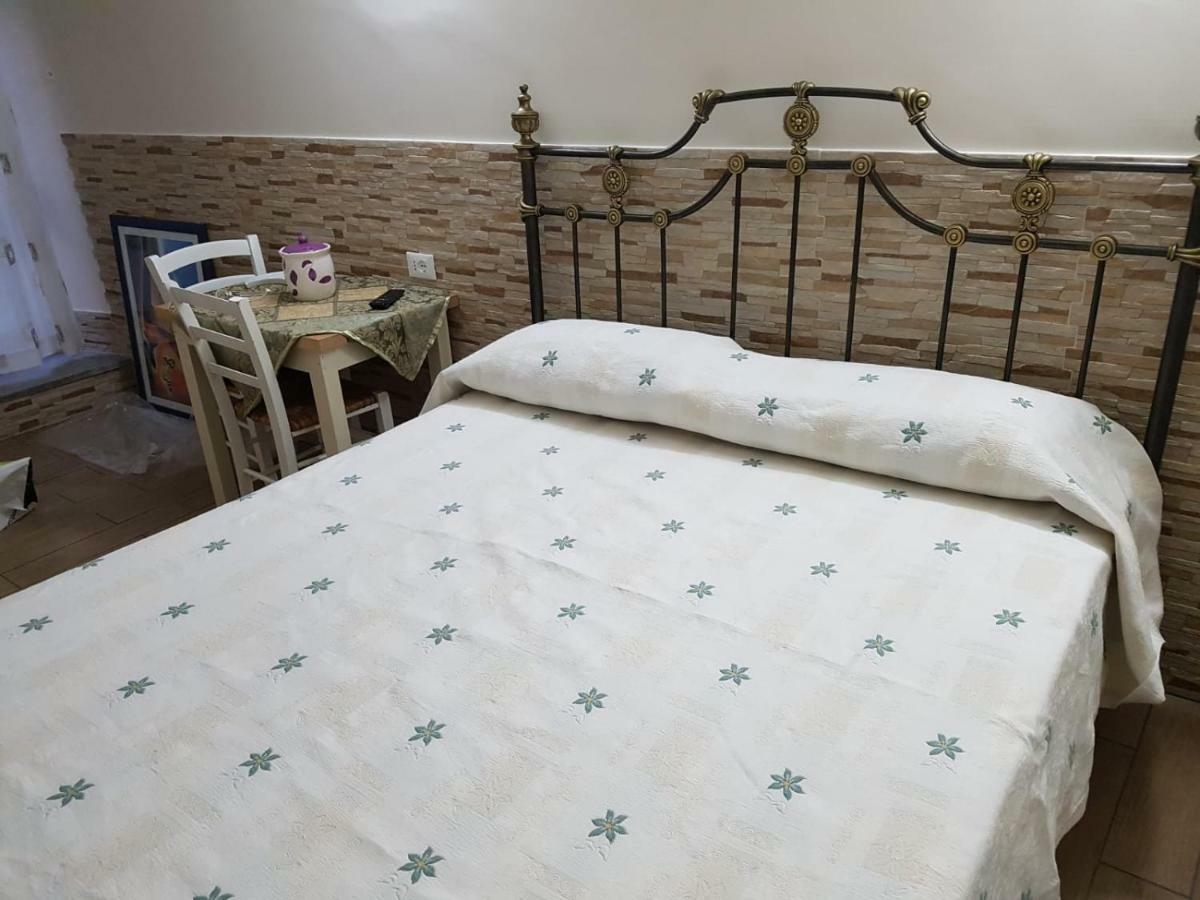 Stazione Marinuzzi Villa Palermo Bagian luar foto