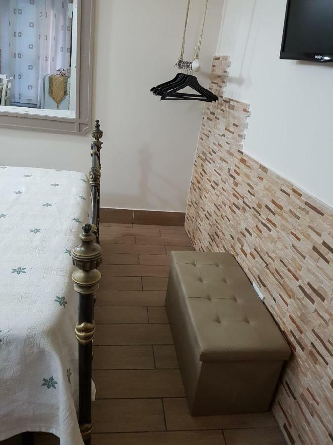 Stazione Marinuzzi Villa Palermo Bagian luar foto