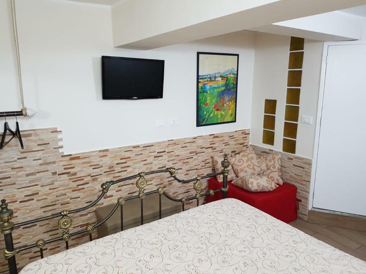 Stazione Marinuzzi Villa Palermo Bagian luar foto